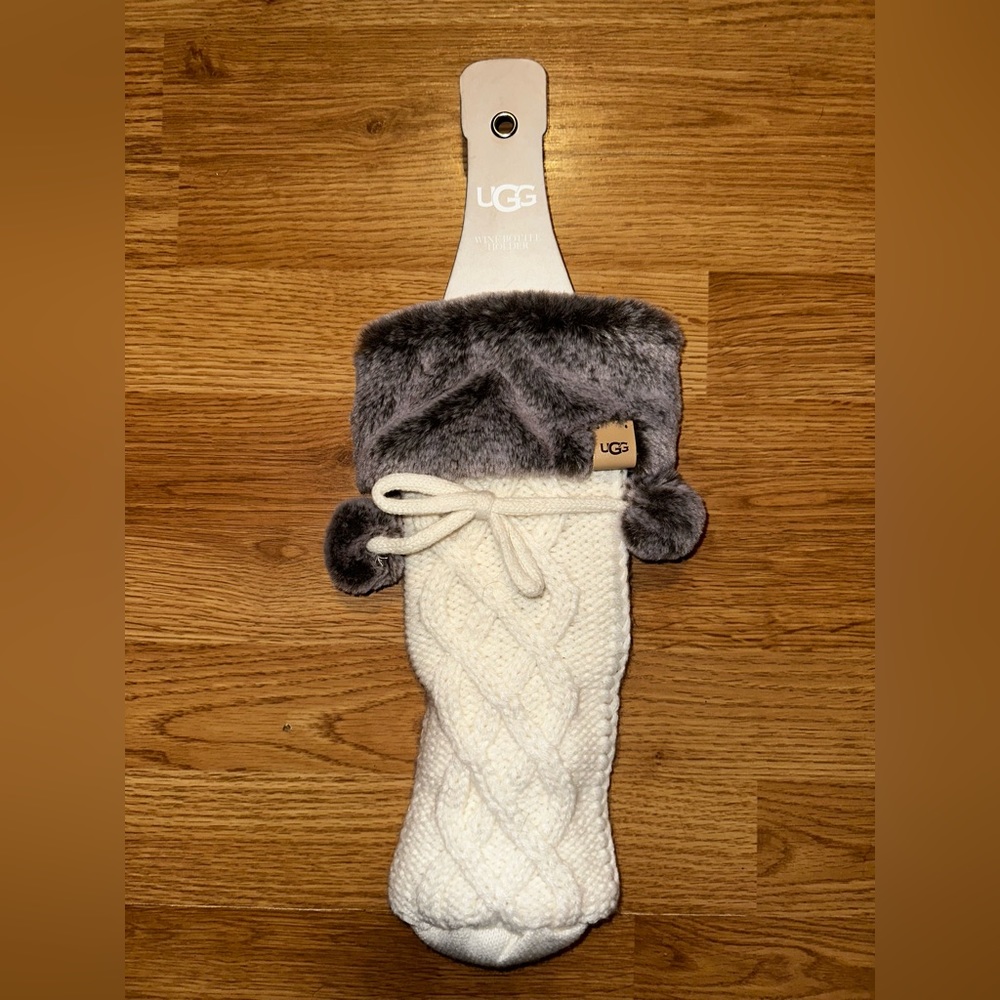UGG Wine Bottle Holder In Snow New